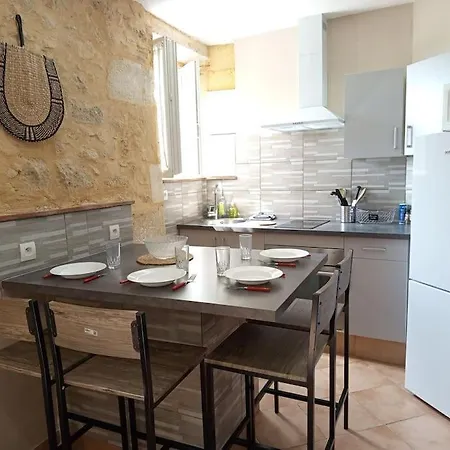 Confortable T2 - 1 à 4 Pers- Wifi Beguey