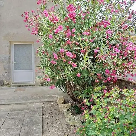 Confortable T2 - 1 à 4 Pers- Wifi * Beguey